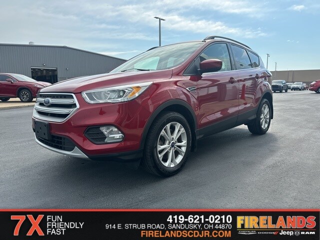 2018 Ford Escape SEL photo 2