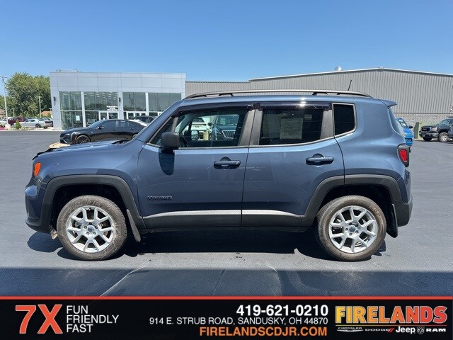 2022 Jeep Renegade Latitude photo 4