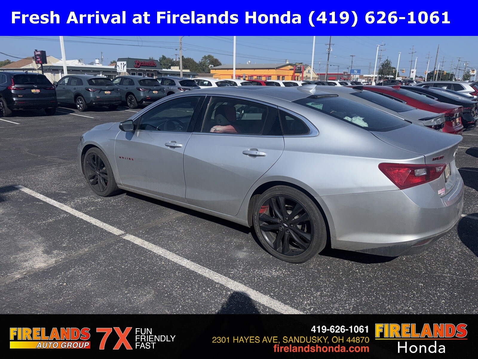 2018 Chevrolet Malibu 1LT photo 3