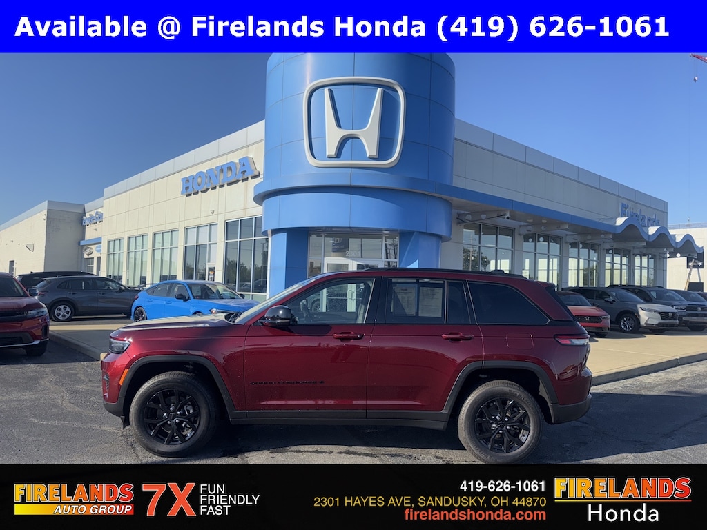Certified 2024 Jeep Grand Cherokee Laredo SUV