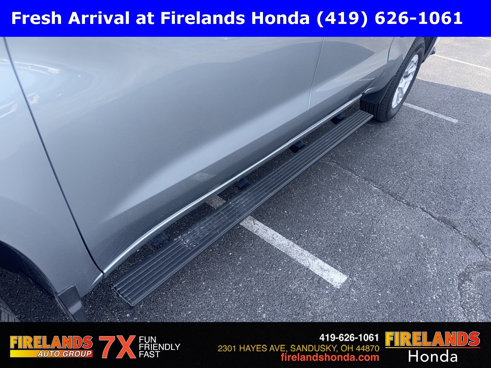 2025 Chevrolet Silverado 1500 LT photo 3