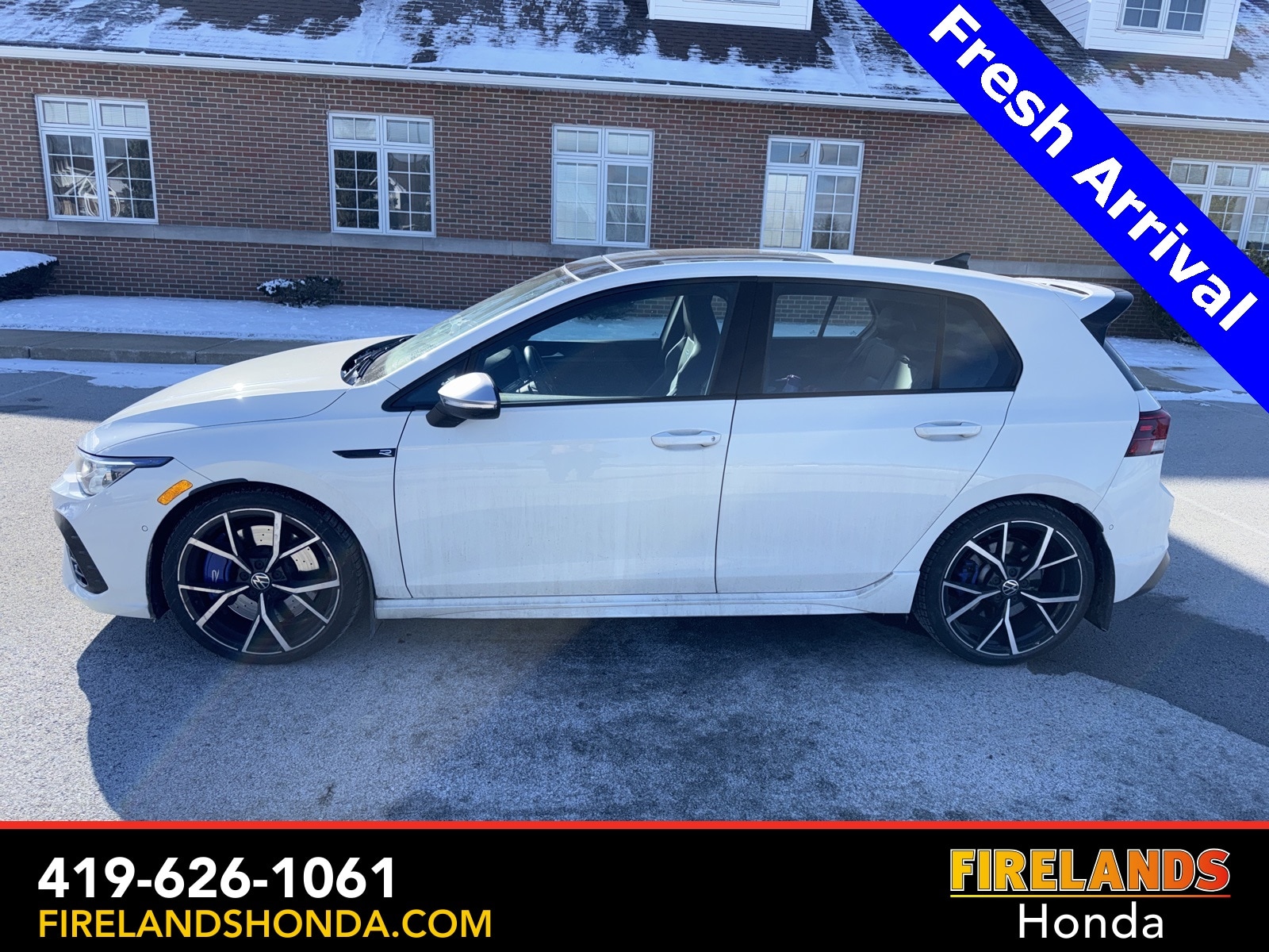 2023 Volkswagen Golf R R's photo