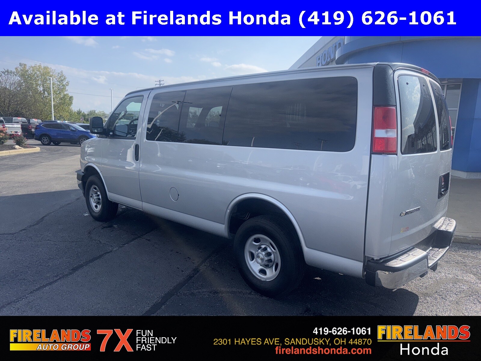 2023 Chevrolet Express 3500 LS Passenger Van photo 3