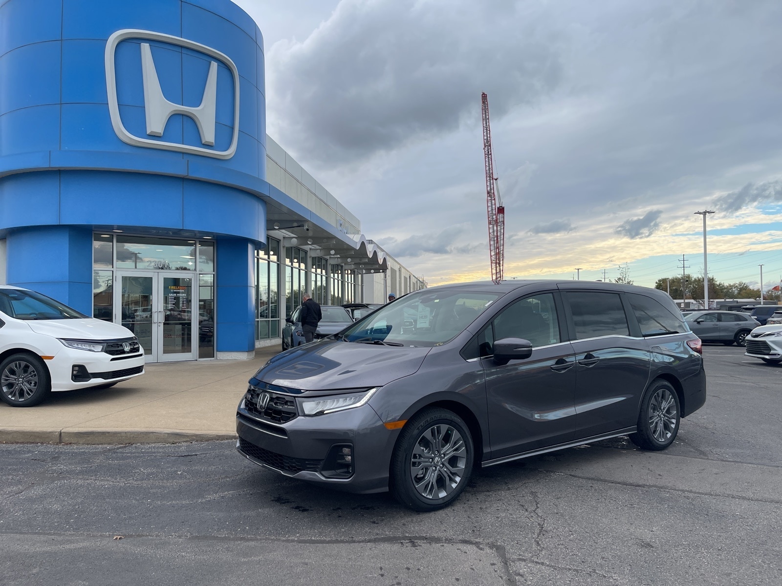 2026 Honda Odyssey Touring's photo