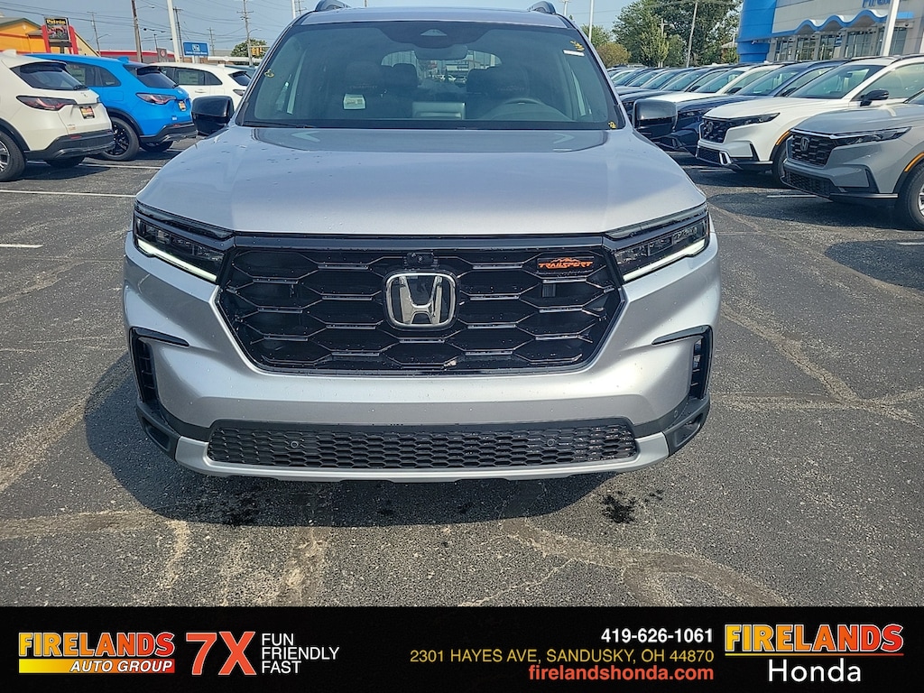 New 2025 Honda Pilot TrailSport SUV