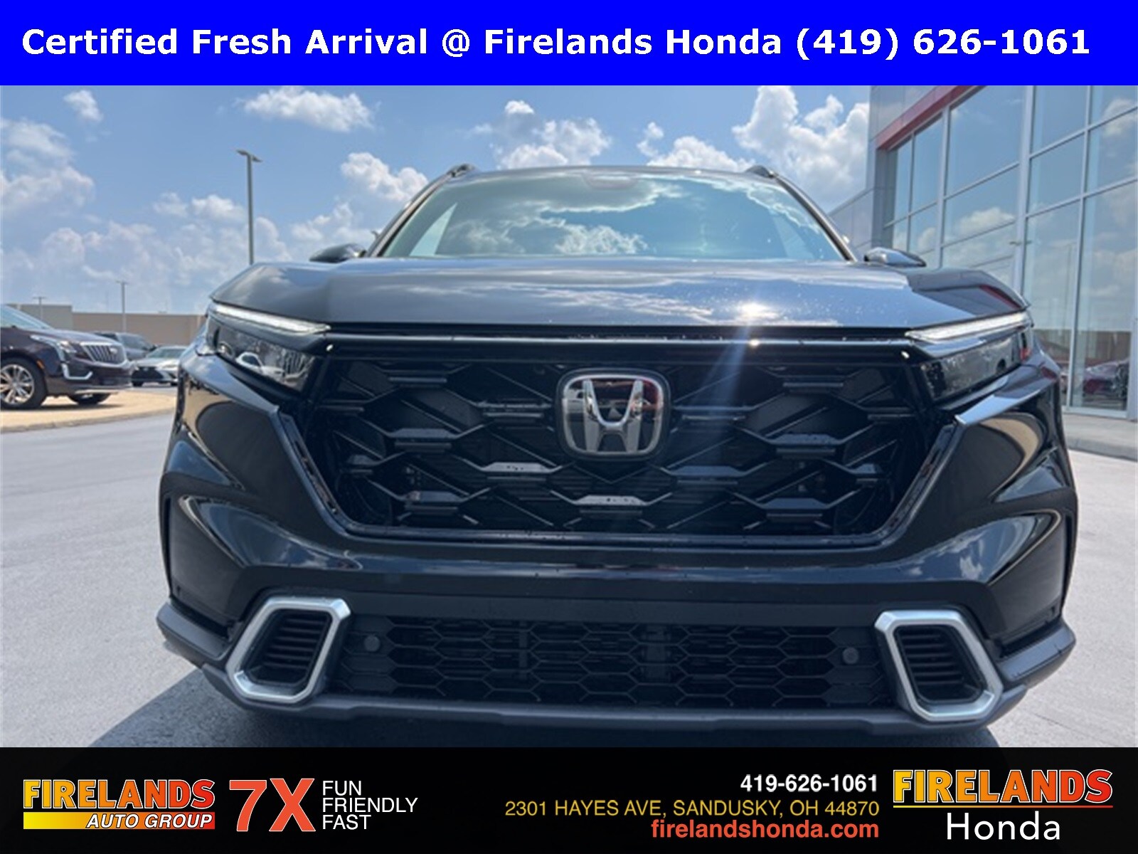 2025 Honda CR-V Hybrid Sport Touring photo 2