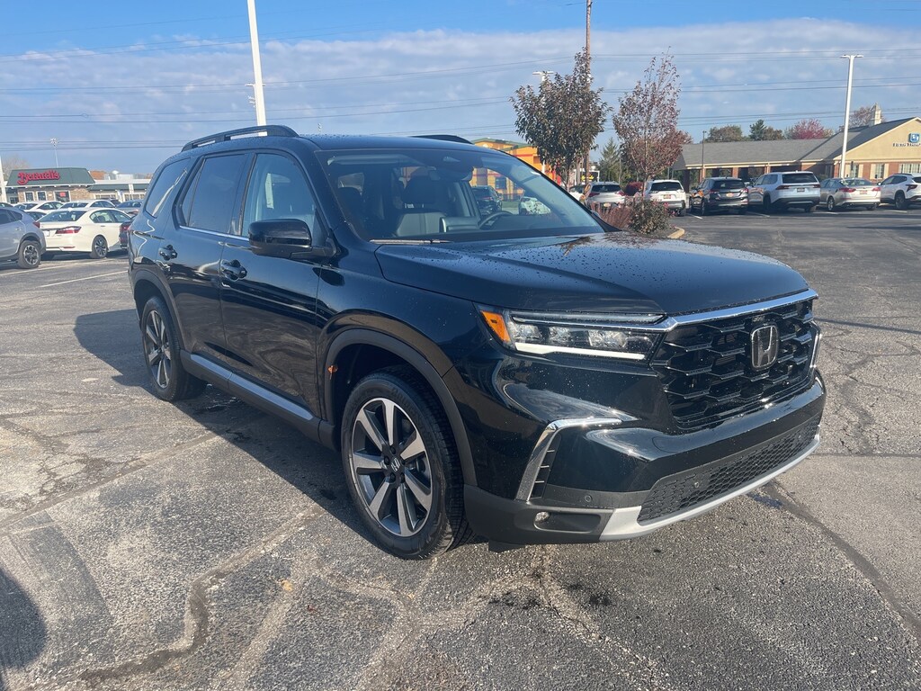 New 2025 Honda Pilot Touring SUV