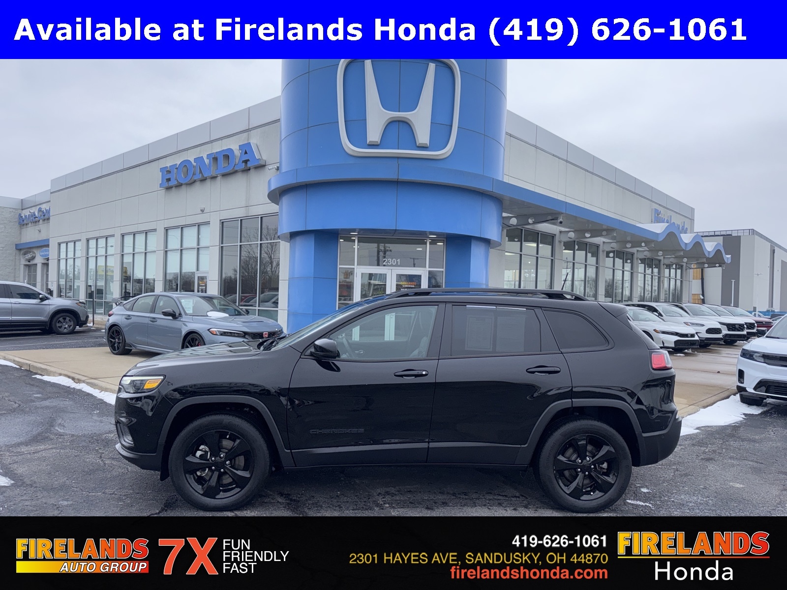 2023 Jeep Cherokee Altitude Lux's photo