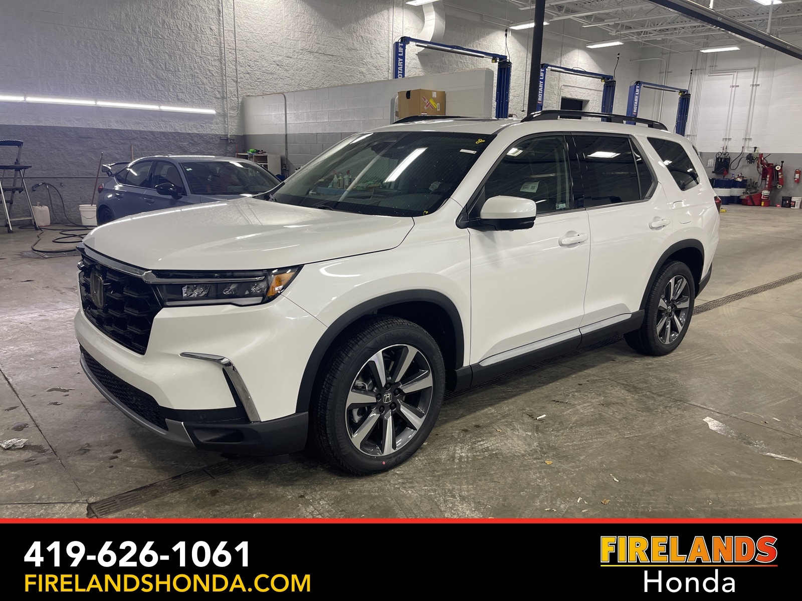 2025 Honda Pilot Elite's photo