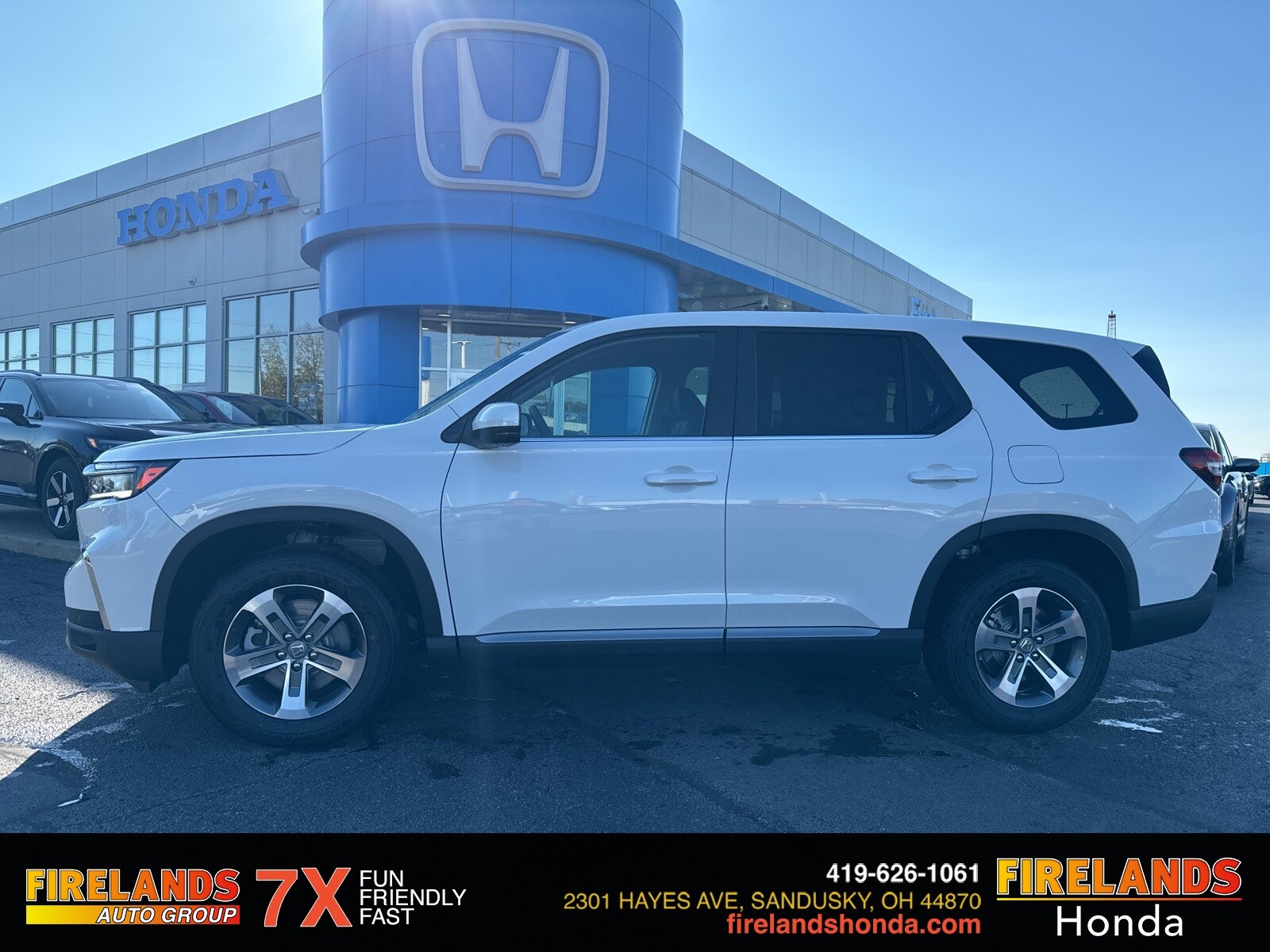 2025 Honda Pilot EX-L photo 2