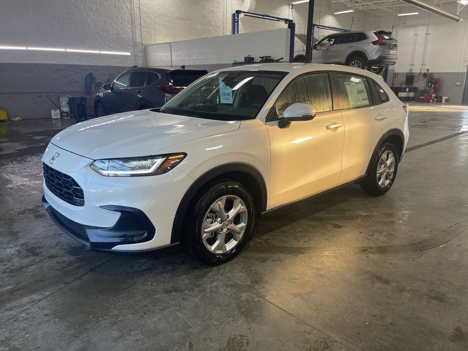 2025 Honda HR-V LX's photo