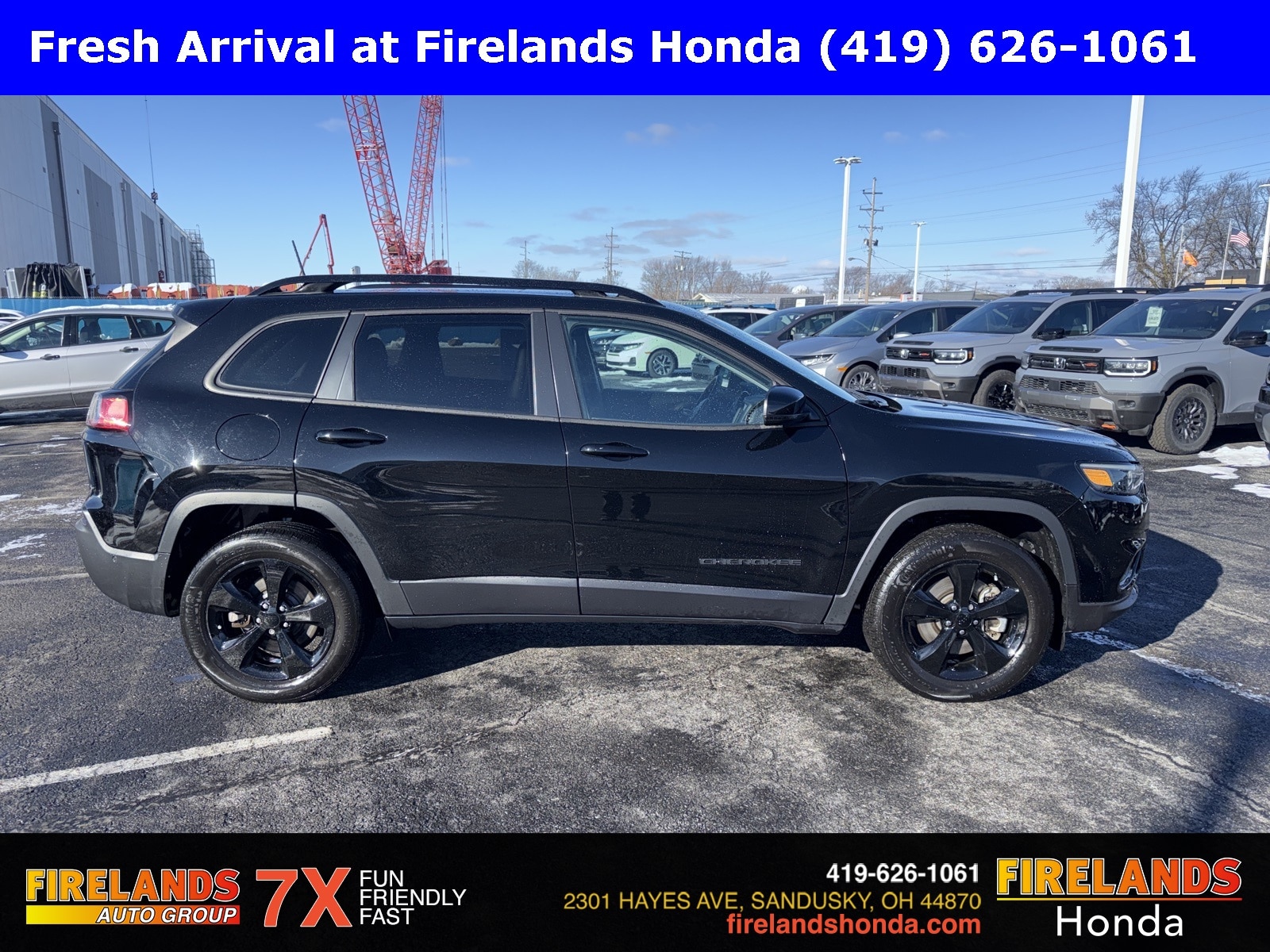 2023 Jeep Cherokee Altitude Lux's photo