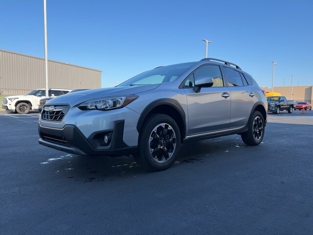 2023 Subaru Crosstrek Premium photo 3