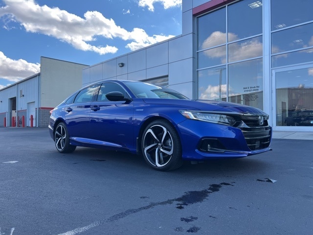 2022 Honda Accord Sport's photo