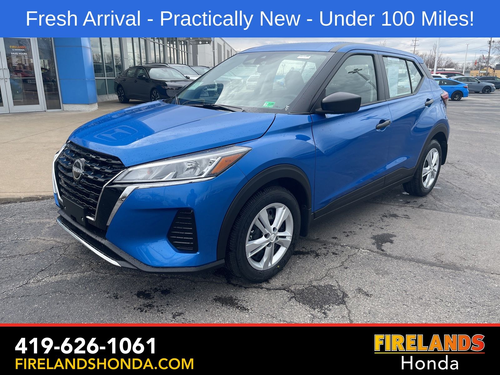 2025 Nissan KICKS PLAY Base - Photo 2