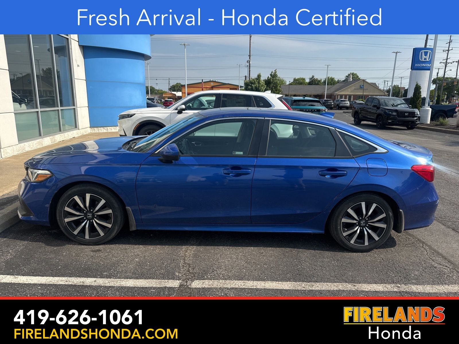 2024 Honda Civic EX CVT's photo