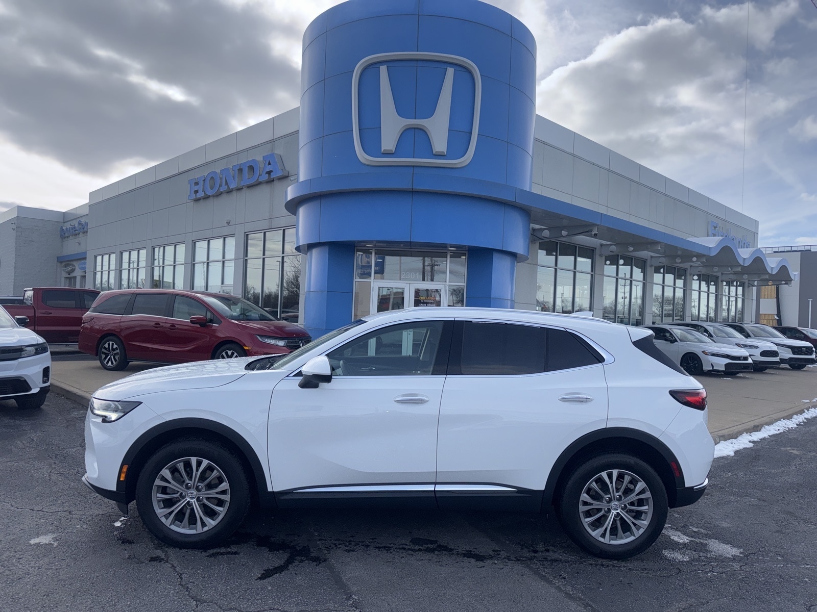 2022 Buick Envision Preferred's photo