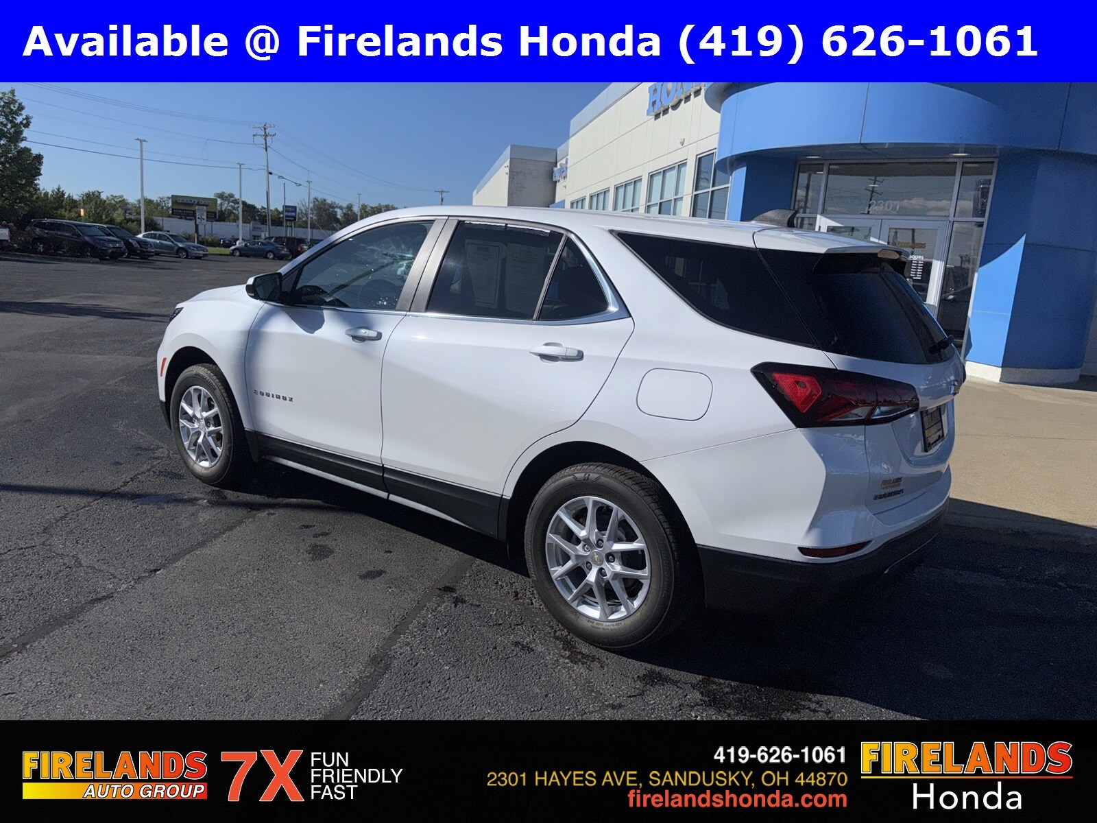 2022 Chevrolet Equinox LT photo 2