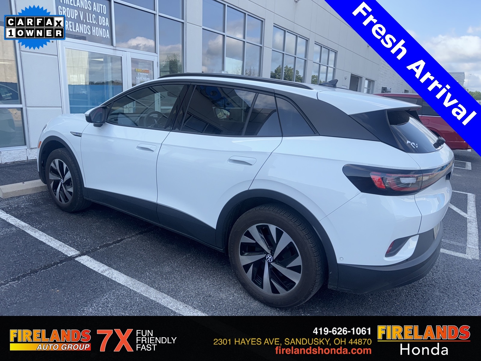 Used 2023 Volkswagen ID.4 PRO with VIN 1V2DNPE89PC017476 for sale in Sandusky, OH