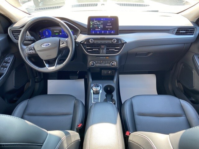 2020 Ford Escape SE Sport Hybrid photo 3