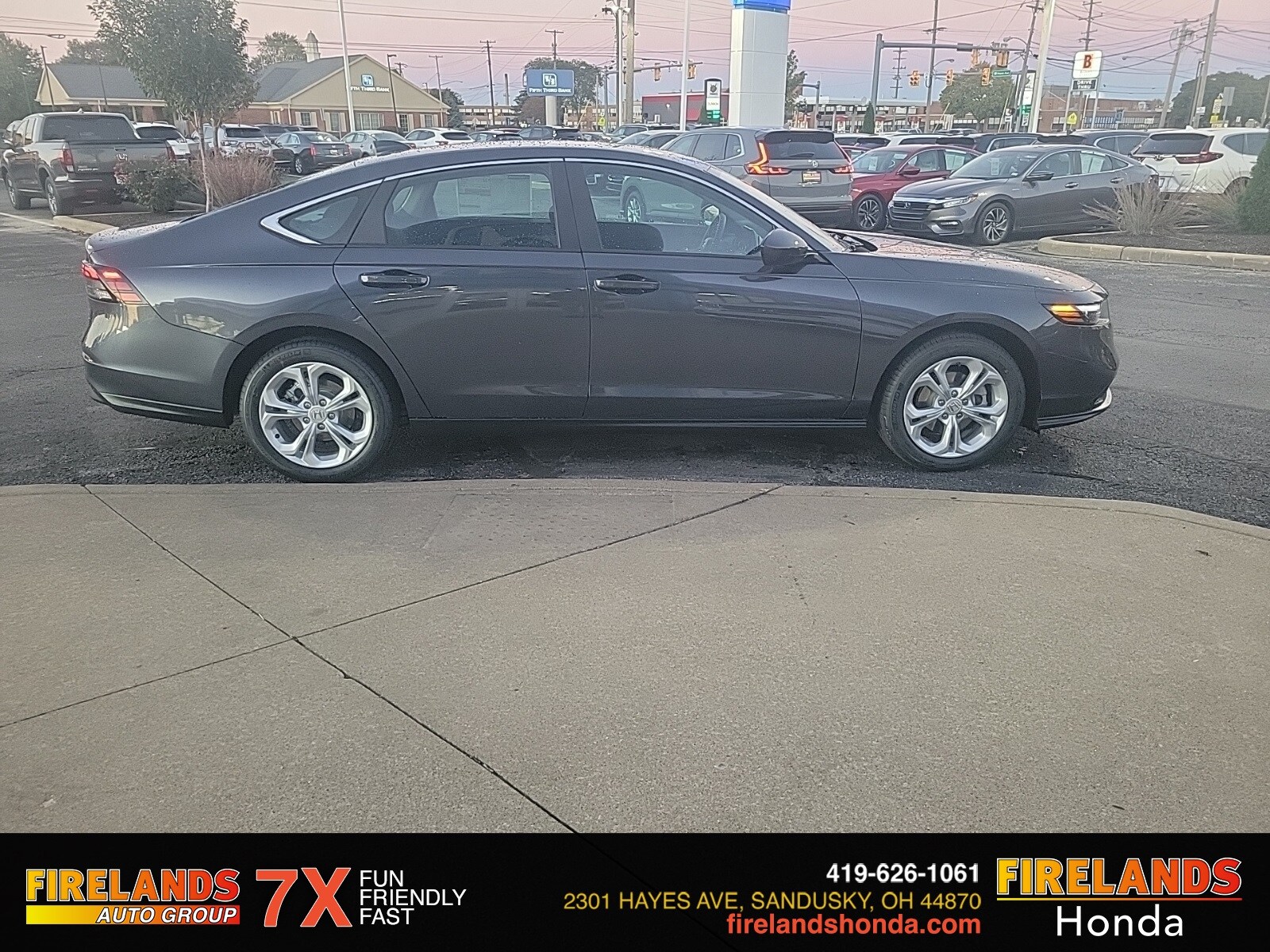 2025 Honda Accord LX photo 3