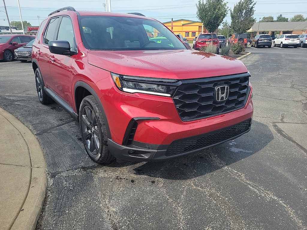 New 2025 Honda Pilot Sport SUV