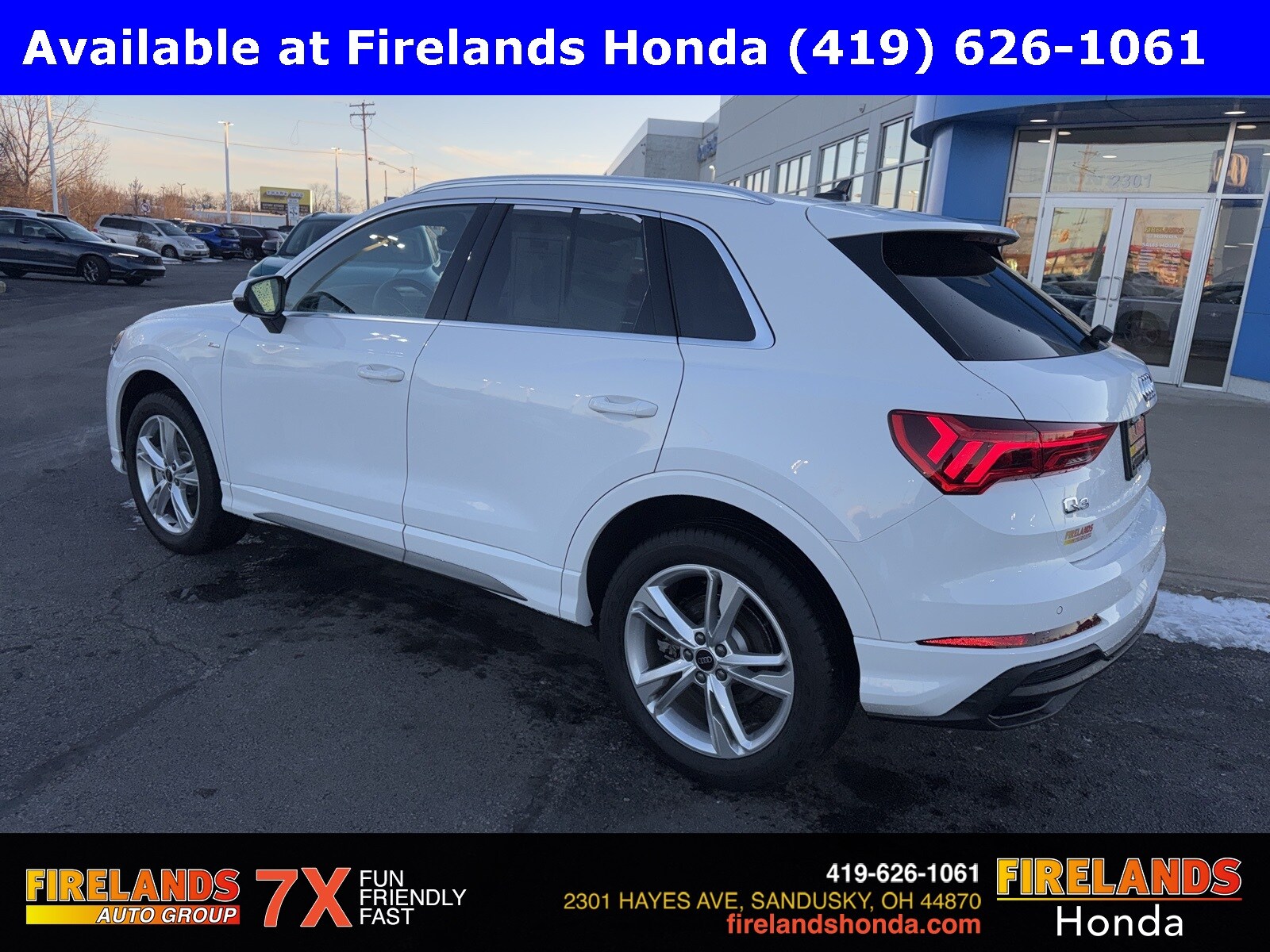 2024 Audi Q3 Premium Plus 45 TFSI S line photo 3