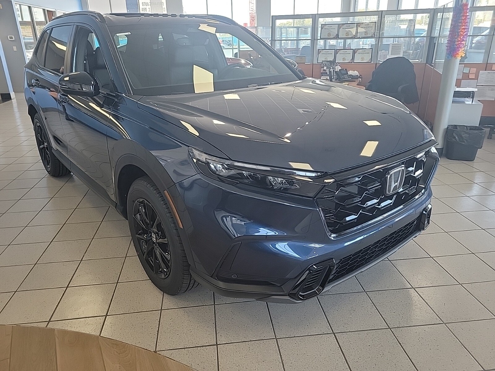 2026 Honda CR-V Hybrid Sport-L photo 3