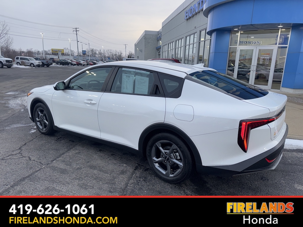 Used 2025 Kia K4 LXS Sedan