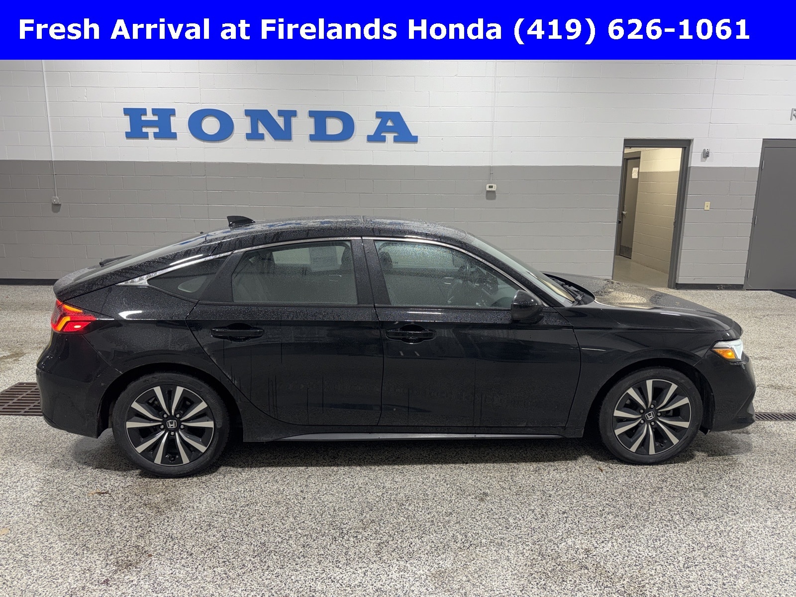 2024 Honda Civic Hatchback EX-L's photo