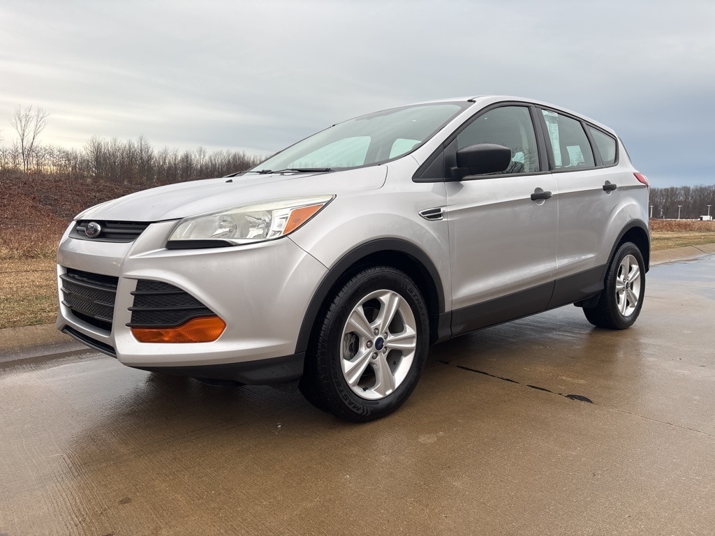 2016 Ford Escape S's photo