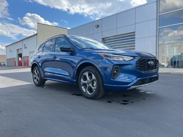 2023 Ford Escape ST-Line Select's photo