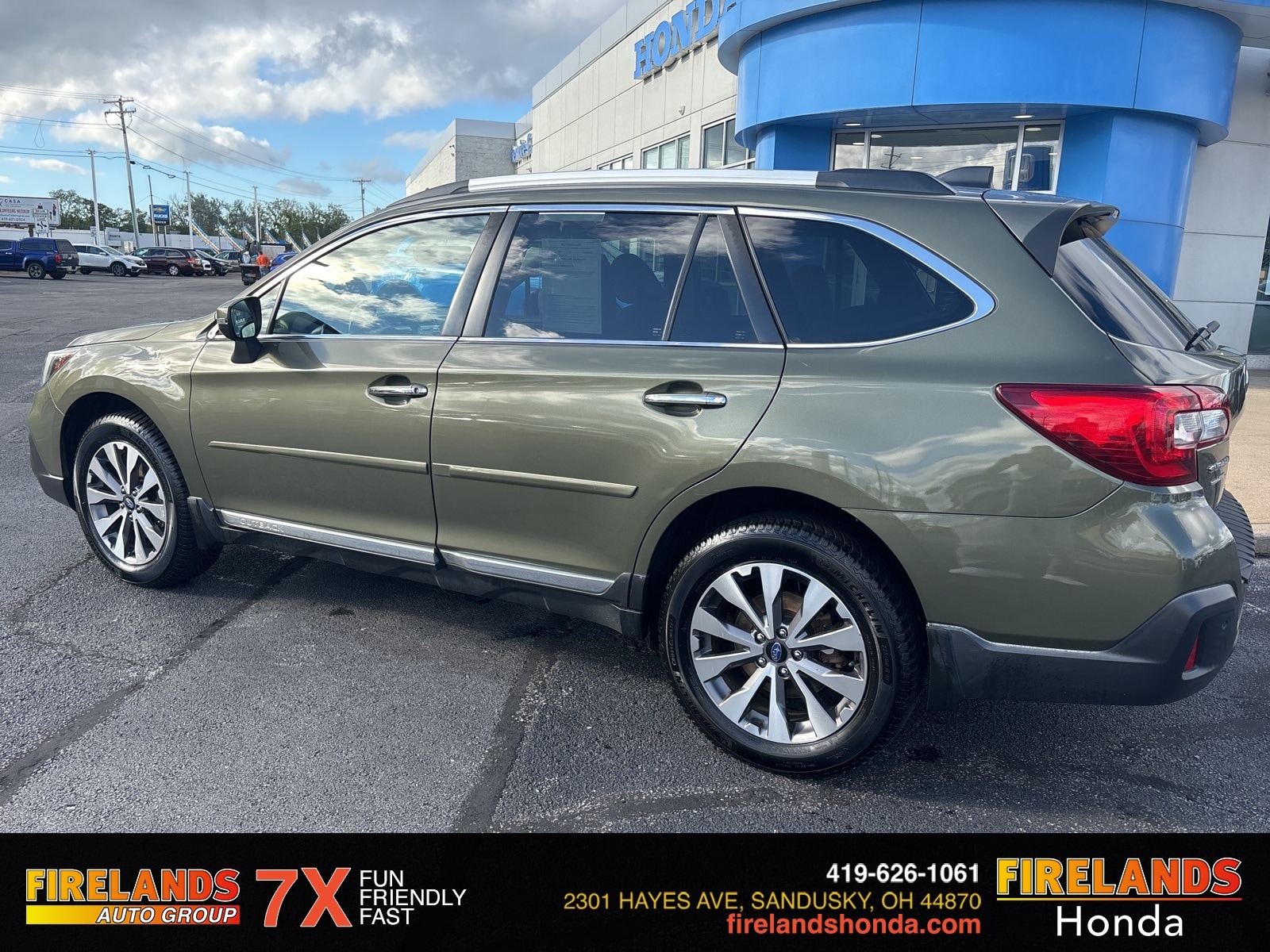 Used 2018 Subaru Outback Touring with VIN 4S4BSATC6J3382397 for sale in Sandusky, OH