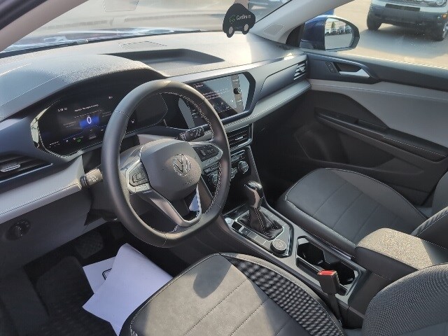 2024 Volkswagen Taos SE photo 3