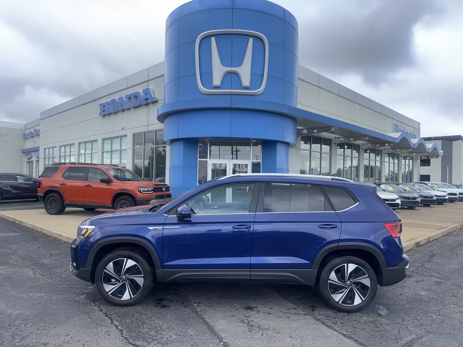 2024 Volkswagen Taos