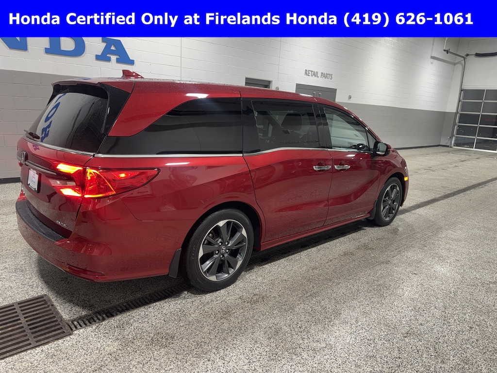 Certified 2023 Honda Odyssey Elite Van