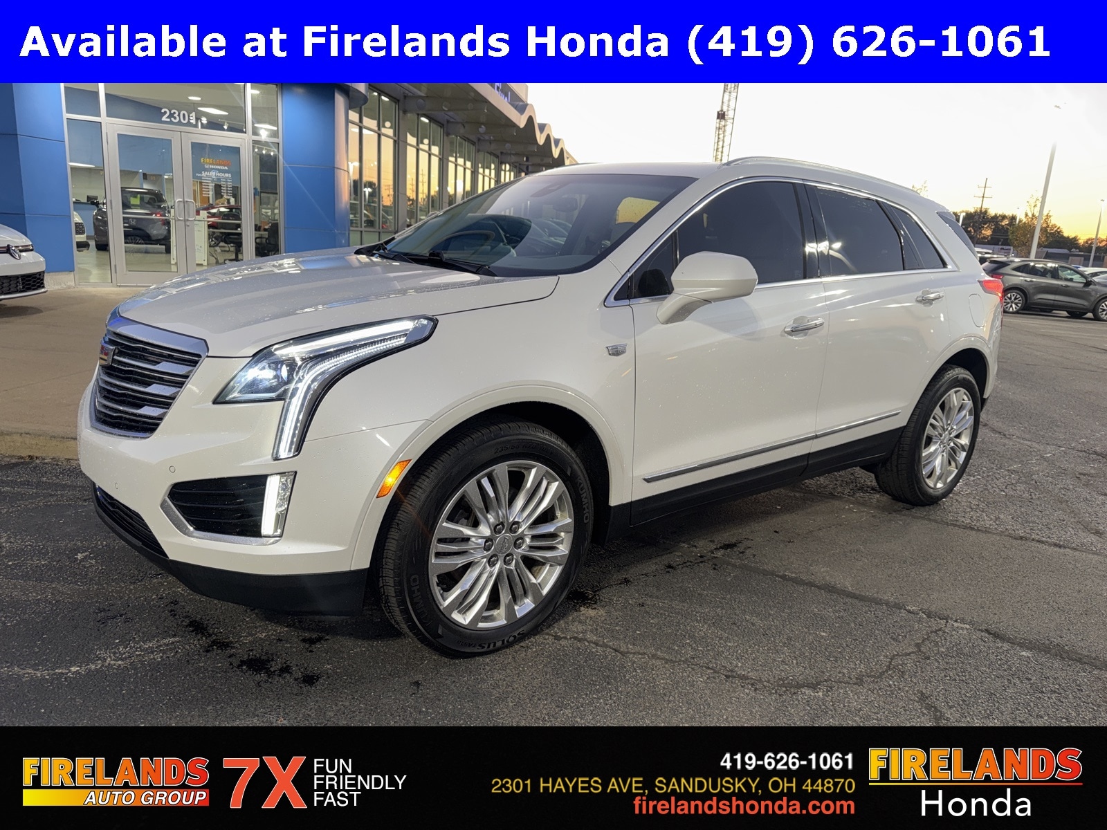 Used 2017 Cadillac XT5 Premium Luxury with VIN 1GYKNERS2HZ155887 for sale in Sandusky, OH