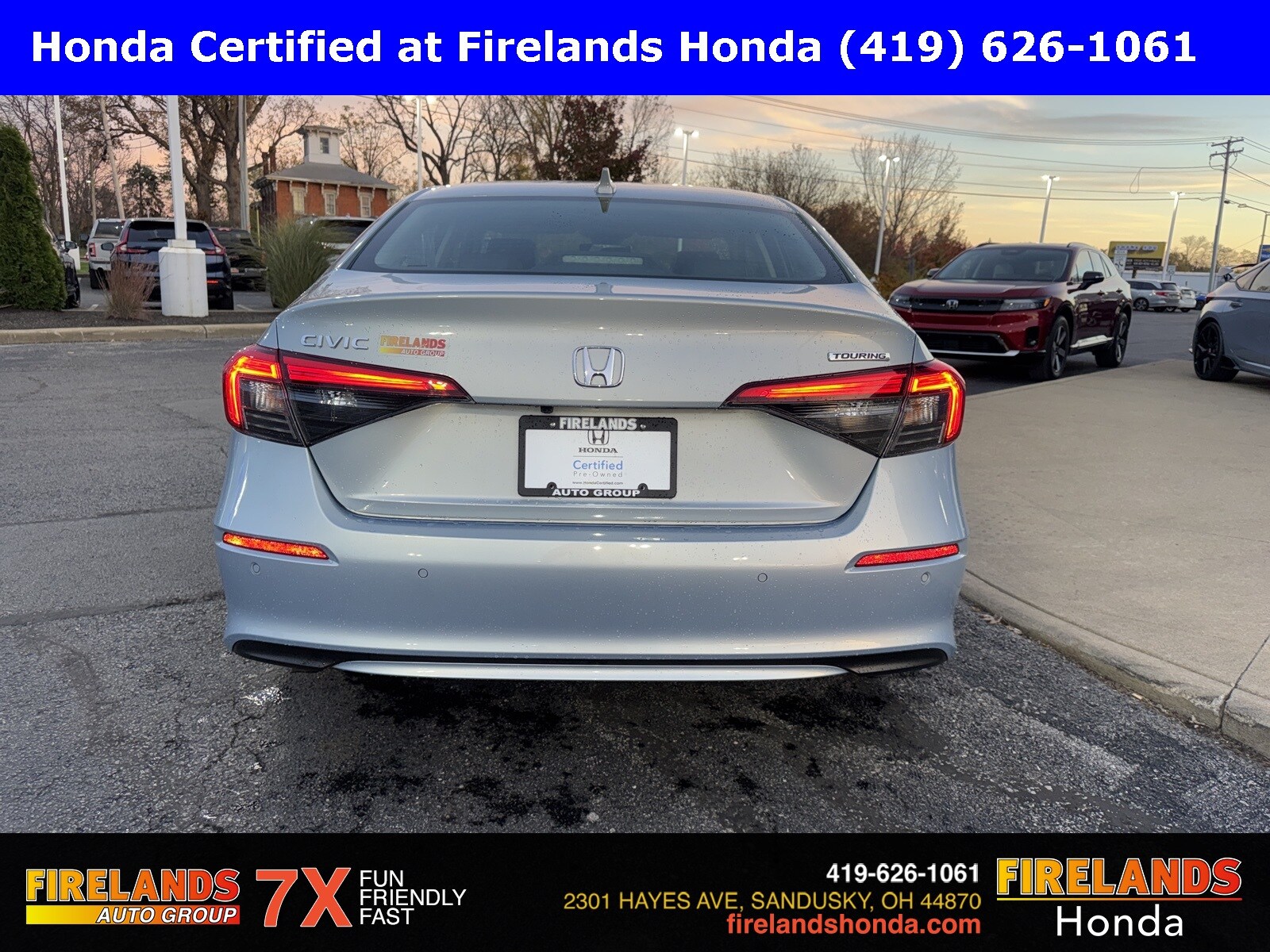 2023 Honda Civic Touring photo 4