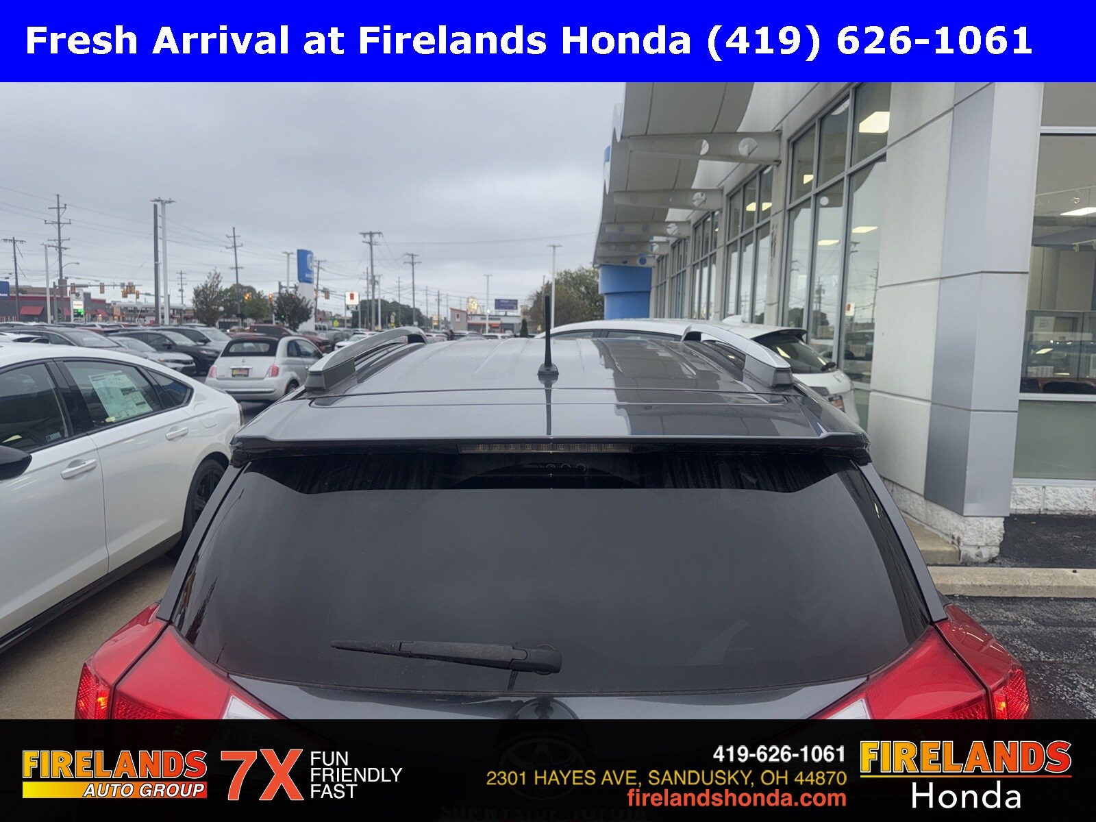 2015 Toyota RAV4 LE photo 3