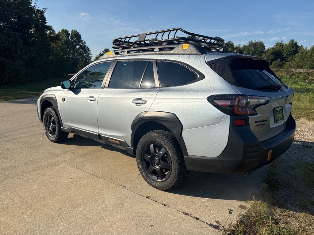 2023 Subaru Outback Wilderness photo 2