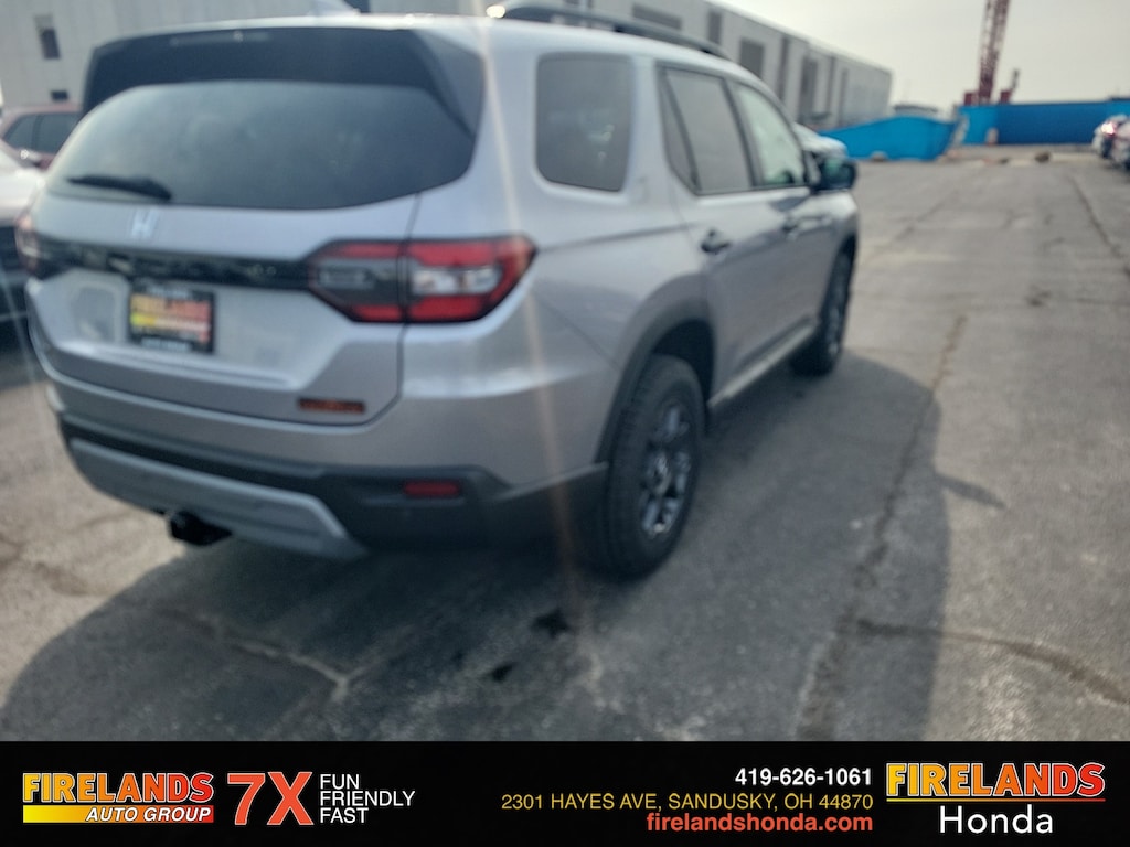 New 2025 Honda Pilot TrailSport SUV