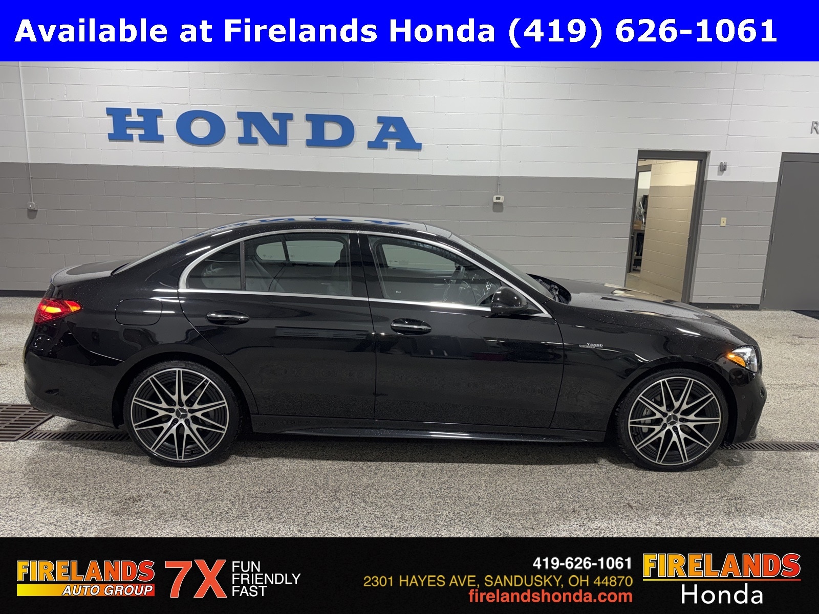 2023 Mercedes-Benz C-Class Sedan AMG C43's photo