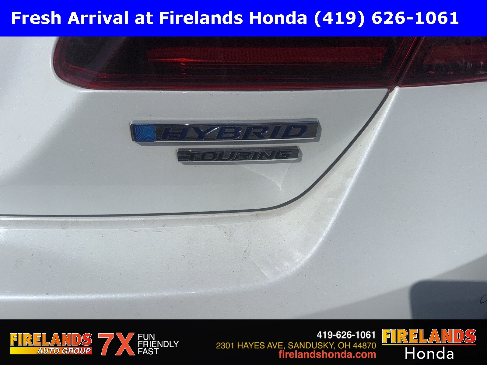 2017 Honda Accord Hybrid Touring photo 4