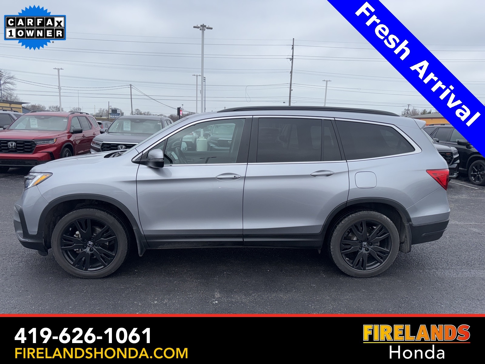 2022 Honda Pilot SE's photo