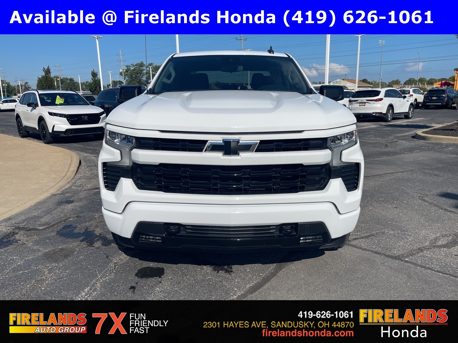 2022 Chevrolet Silverado 1500 RST photo 3
