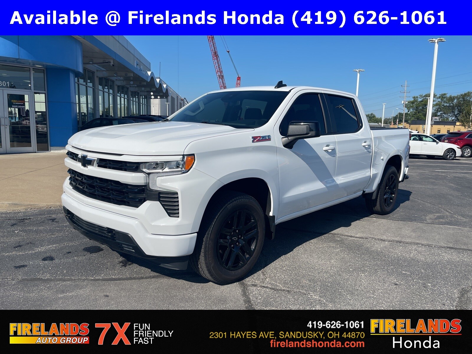 2022 Chevrolet Silverado 1500 RST photo 2