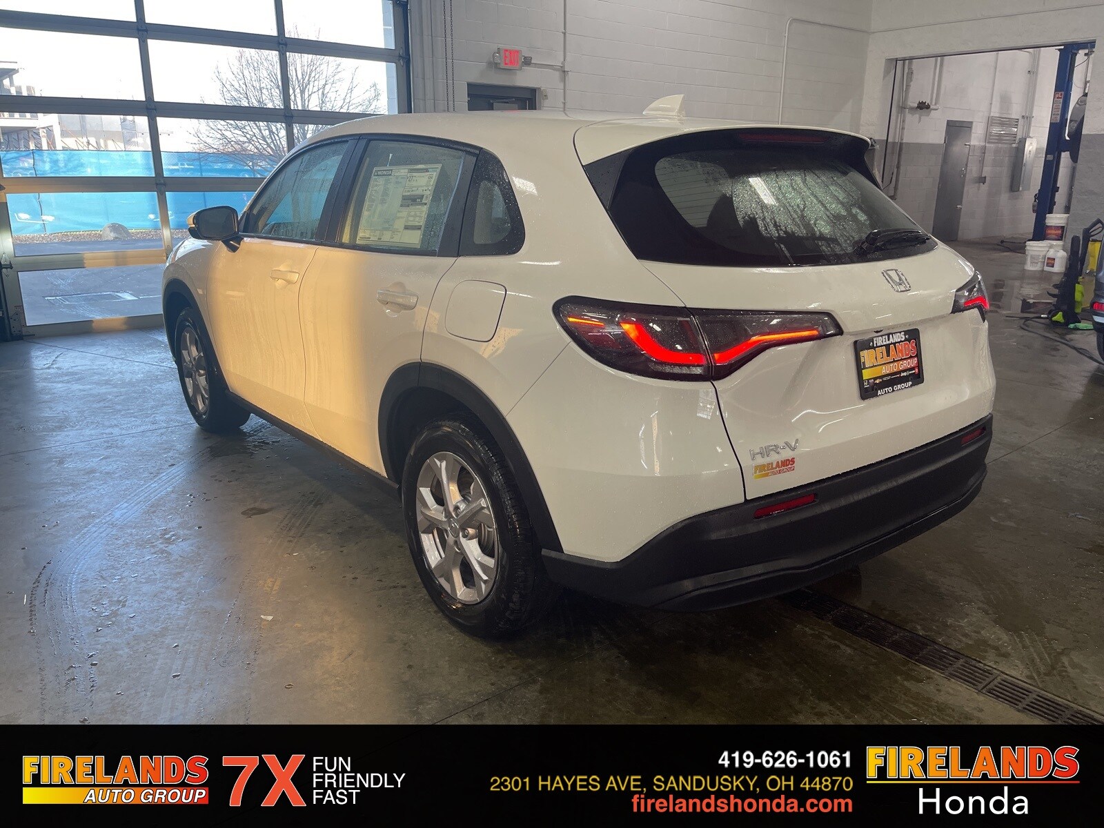 2025 Honda HR-V LX photo 4