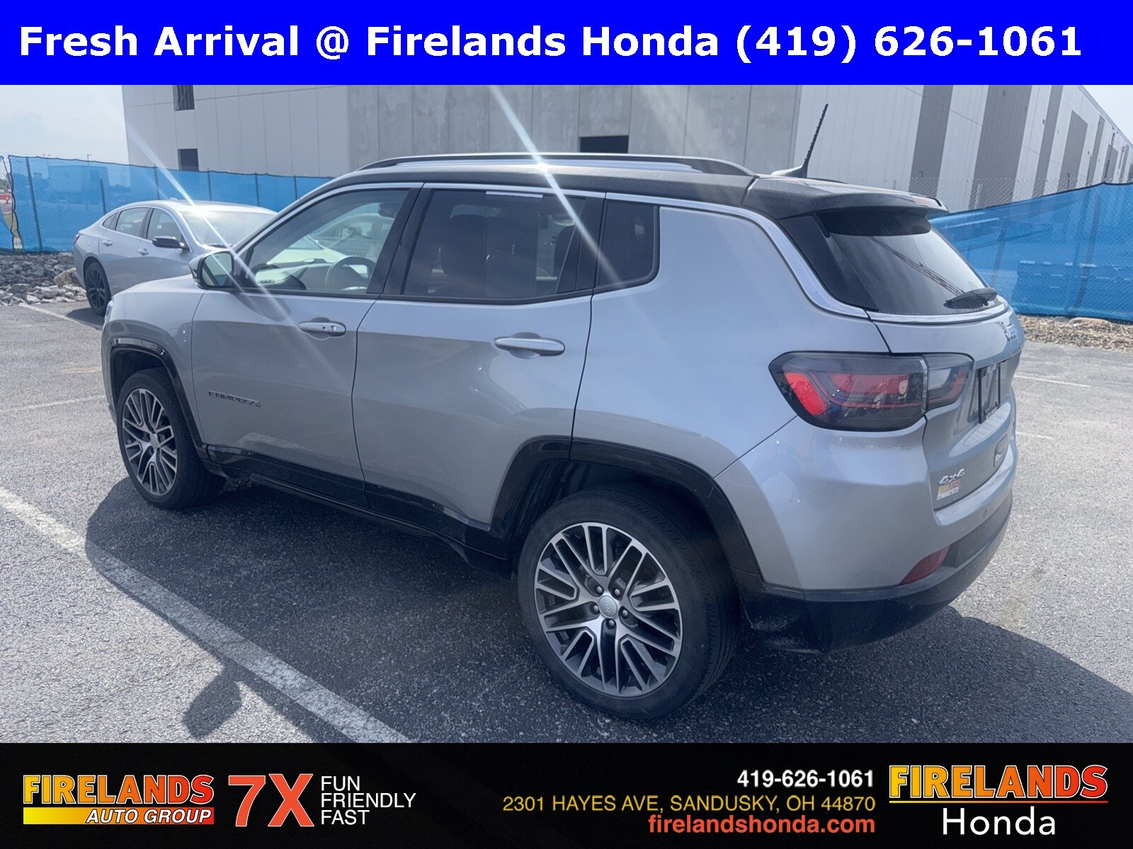 2022 Jeep Compass Limited photo 2