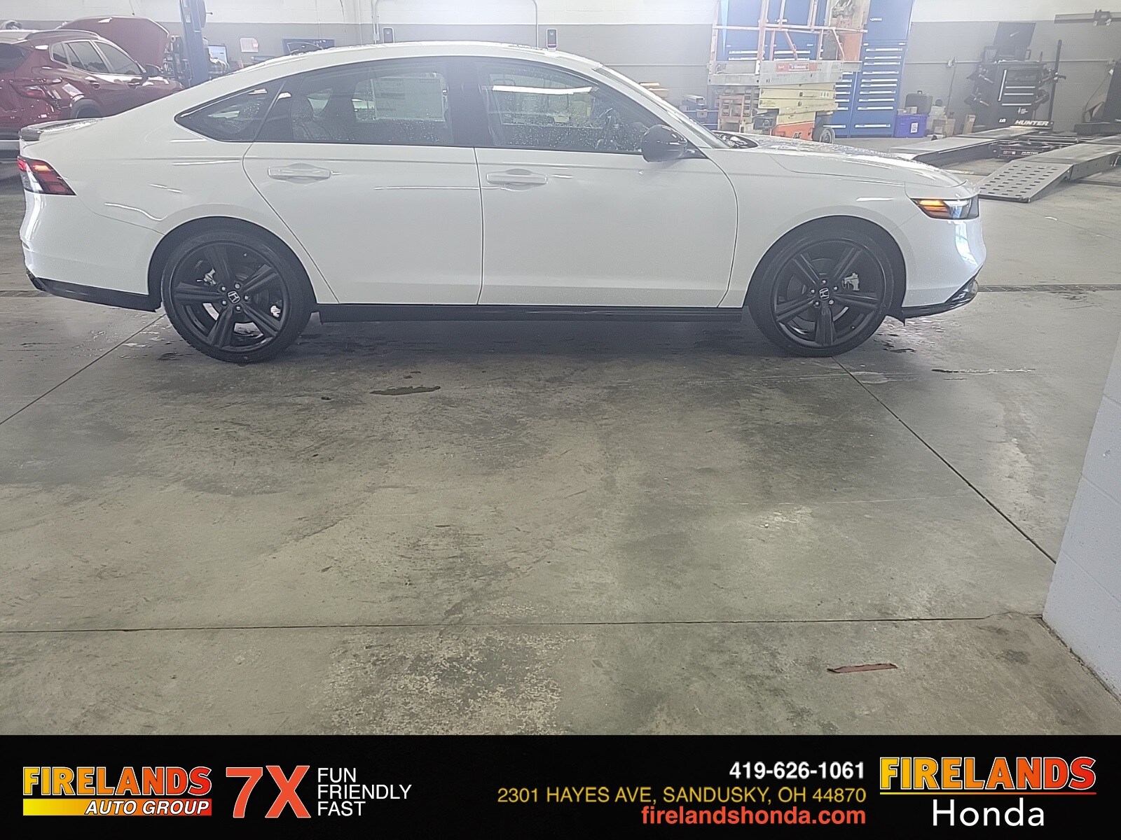 2025 Honda Accord Hybrid Sport-L photo 2