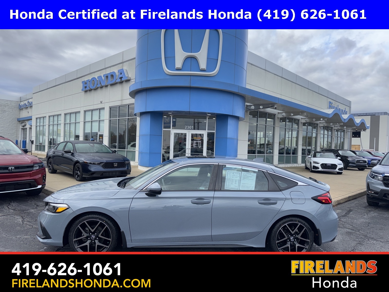 2023 Honda Civic Hatchback Sport Touring's photo